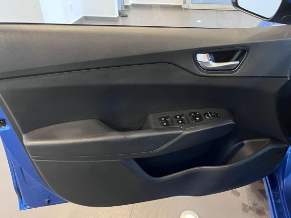 Hyundai Solaris II Рестайлинг с пробегом 2021 года, цена 1 734 000 рублей, 87699 км, седан, Автокод Объявления