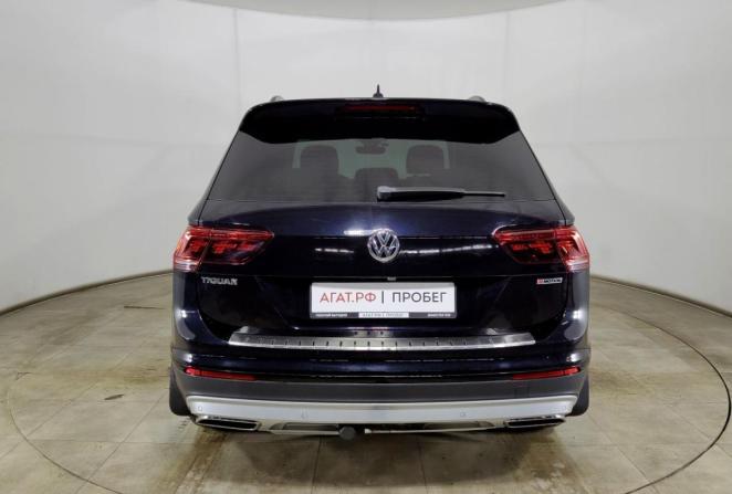 Volkswagen Tiguan II с пробегом 2019 года, цена 2 550 000 рублей, 84968 км, внедорожник, Автокод Объявления