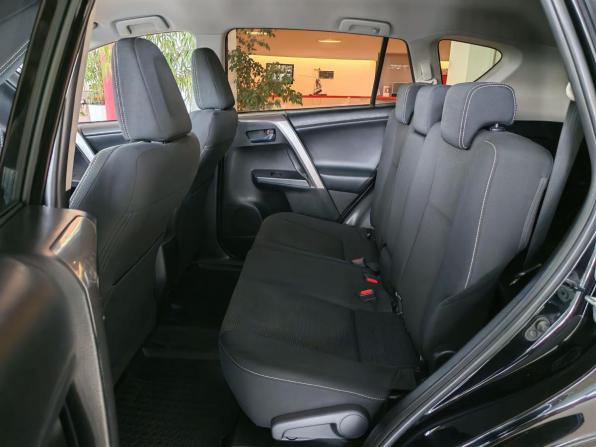Toyota RAV4 IV (XA40) Рестайлинг с пробегом 2017 года, цена 2 225 000 рублей, 147777 км, внедорожник, Автокод Объявления