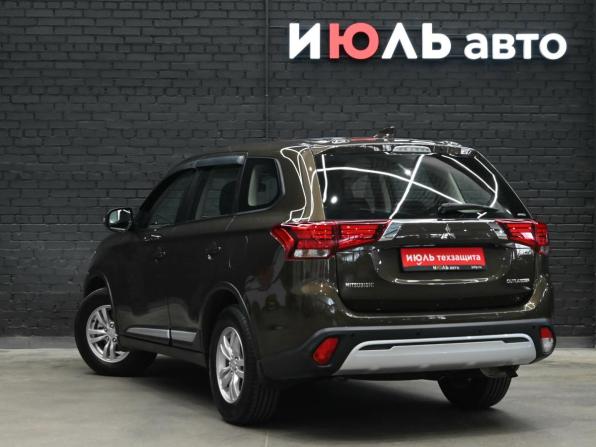 Mitsubishi Outlander III Рестайлинг 3 с пробегом 2019 года, цена 1 890 000 рублей, 194397 км, внедорожник, Автокод Объявления
