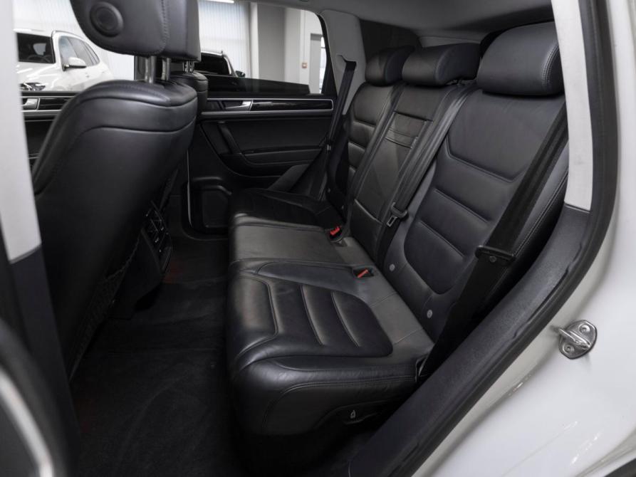 Volkswagen Touareg II Рестайлинг Москва  - изображение 12