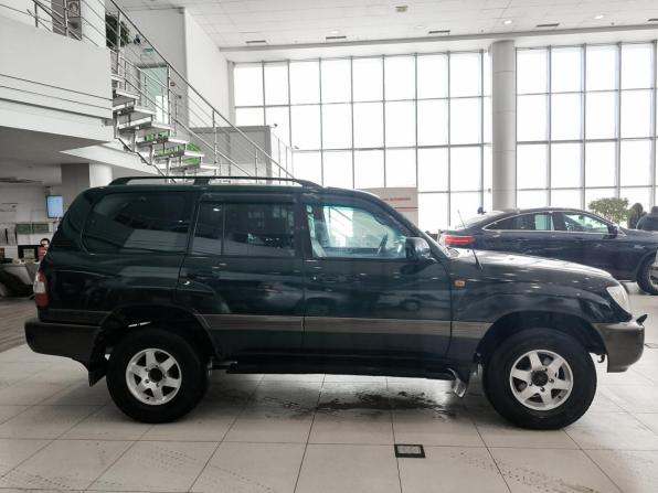 Toyota Land Cruiser 100 Series Рестайлинг 2 с пробегом 2006 года, цена 1 350 000 рублей, 733052 км, внедорожник, Автокод Объявления