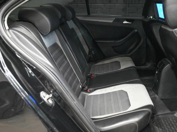 Volkswagen Jetta VI с пробегом 2012 года, цена 750 000 рублей, 252749 км, седан, Автокод Объявления