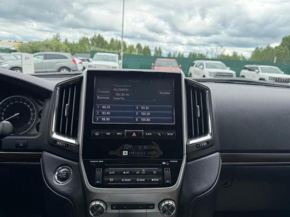 Toyota Land Cruiser 200 Series Рестайлинг 2 с пробегом 2016 года, цена 5 600 000 рублей, 157244 км, внедорожник, Автокод Объявления