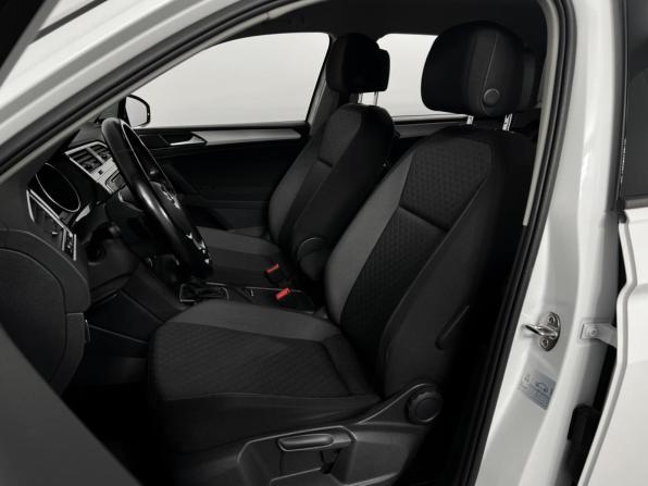 Volkswagen Tiguan II с пробегом 2017 года, цена 1 799 200 рублей, 119949 км, внедорожник, Автокод Объявления