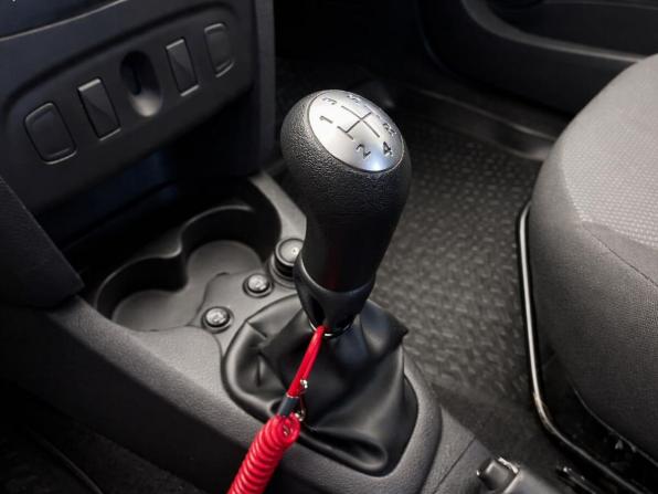 Renault Logan II с пробегом 2015 года, цена 647 000 рублей, 151229 км, седан, Автокод Объявления