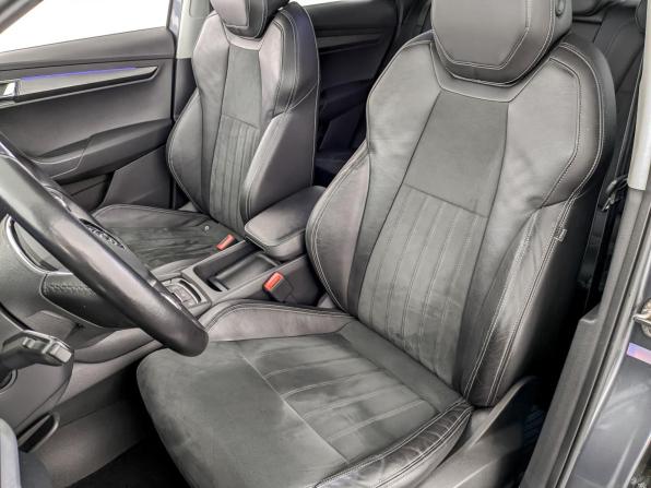 Skoda Karoq I с пробегом 2022 года, цена 2 850 000 рублей, 98480 км, внедорожник, Автокод Объявления