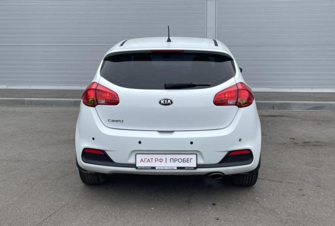 Kia Ceed II с пробегом 2012 года, цена 820 000 рублей, 208543 км, хэтчбек, Автокод Объявления