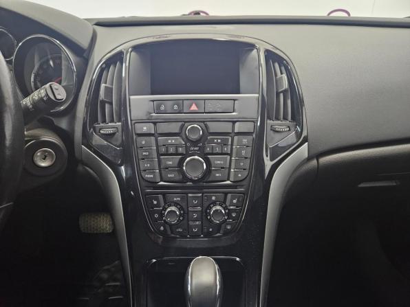 Opel Astra J Рестайлинг с пробегом 2014 года, цена 791 000 рублей, 150870 км, хэтчбек, Автокод Объявления