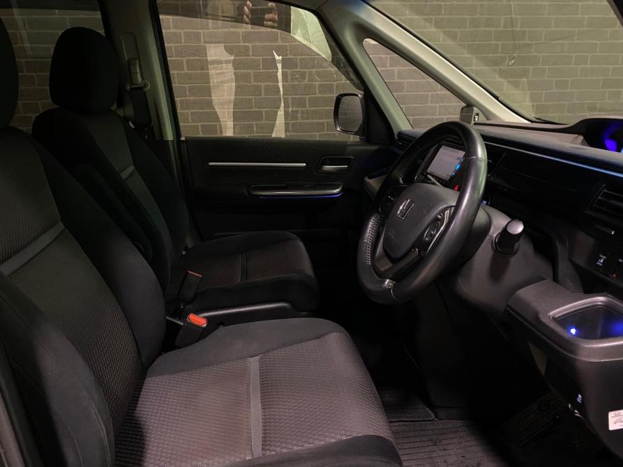 Honda Stepwgn V Челябинск  - изображение 11