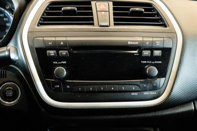 Suzuki SX4 II (S-Cross) с пробегом 2014 года, цена 1 099 000 рублей, 99349 км, хэтчбек, Автокод Объявления