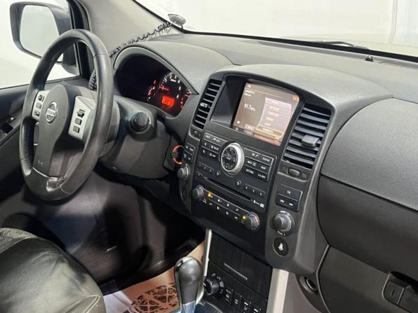 Nissan Pathfinder III Рестайлинг с пробегом 2012 года, цена 1 717 000 рублей, 260744 км, внедорожник, Автокод Объявления
