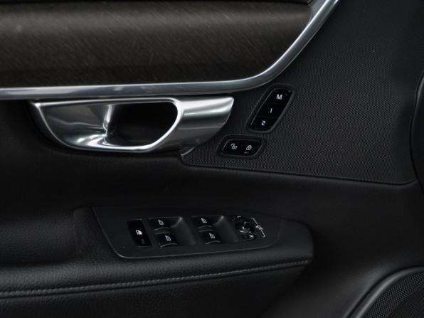 Volvo V90 Cross Country I с пробегом 2019 года, цена 2 149 046 рублей, 341882 км, универсал, Автокод Объявления