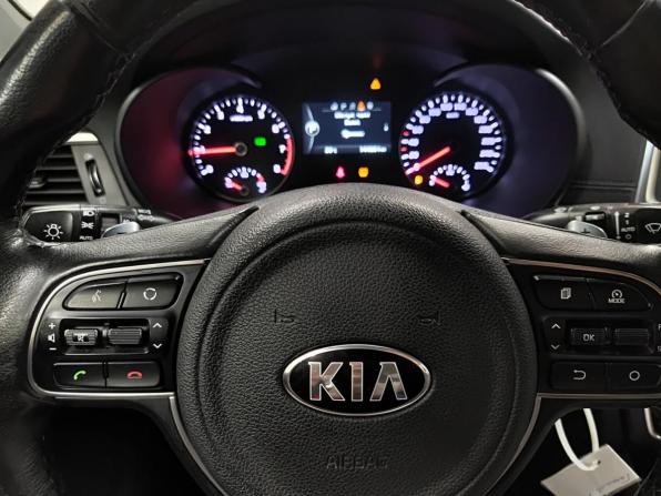 Kia Optima IV Рестайлинг с пробегом 2018 года, цена 1 885 000 рублей, 143971 км, седан, Автокод Объявления