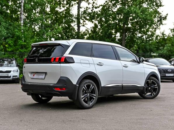 Peugeot 5008 II с пробегом 2018 года, цена 1 990 000 рублей, 63138 км, внедорожник, Автокод Объявления