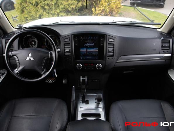 Mitsubishi Pajero IV Рестайлинг 1 с пробегом 2013 года, цена 1 798 000 рублей, 275337 км, внедорожник, Автокод Объявления