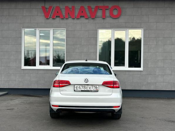 Volkswagen Jetta VI Рестайлинг с пробегом 2015 года, цена 1 090 000 рублей, 190150 км, седан, Автокод Объявления