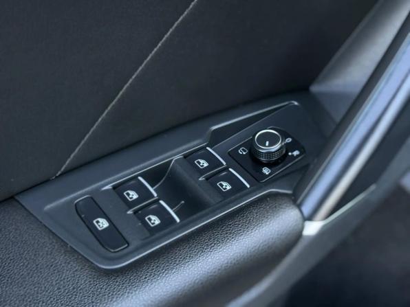 Volkswagen Tiguan II с пробегом 2018 года, цена 2 500 000 рублей, 176347 км, внедорожник, Автокод Объявления