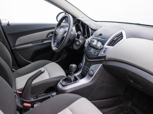 Chevrolet Cruze I Рестайлинг с пробегом 2013 года, цена 800 000 рублей, 124893 км, хэтчбек, Автокод Объявления