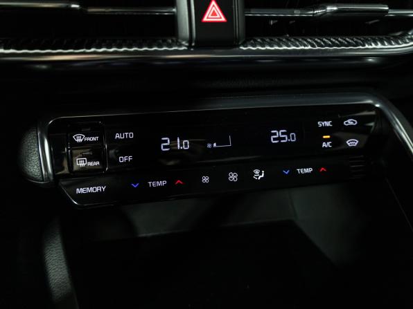 Kia K5 III с пробегом 2021 года, цена 2 449 700 рублей, 118853 км, седан, Автокод Объявления