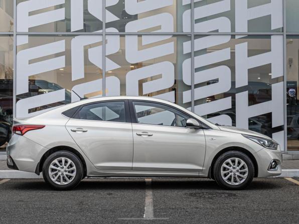 Hyundai Solaris II с пробегом 2018 года, цена 1 445 000 рублей, 75738 км, седан, Автокод Объявления