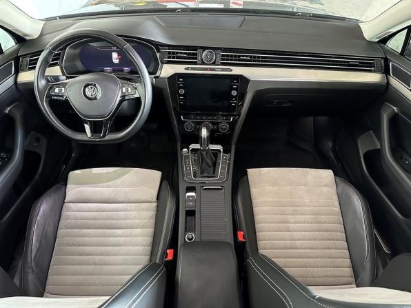 Volkswagen Passat B8 с пробегом 2017 года, цена 1 997 000 рублей, 142575 км, седан, Автокод Объявления
