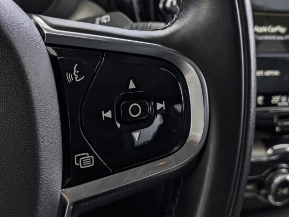 Volvo XC60 II Рестайлинг с пробегом 2021 года, цена 4 830 000 рублей, 49603 км, внедорожник, Автокод Объявления