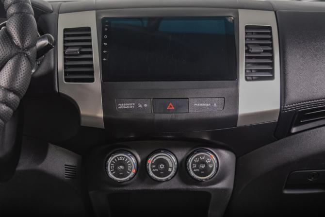Mitsubishi Outlander II Рестайлинг с пробегом 2011 года, цена 1 299 000 рублей, 228650 км, внедорожник, Автокод Объявления