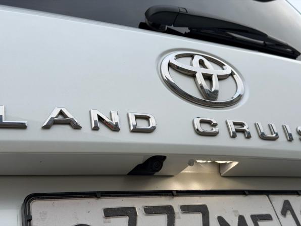 Toyota Land Cruiser 300 Series с пробегом 2022 года, цена 8 200 000 рублей, 71215 км, внедорожник, Автокод Объявления