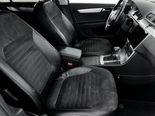 Volkswagen Passat B7 с пробегом 2011 года, цена 1 045 000 рублей, 239005 км, седан, Автокод Объявления