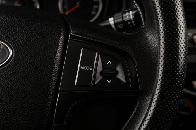 Hyundai Solaris I с пробегом 2012 года, цена 639 000 рублей, 330000 км, седан, Автокод Объявления