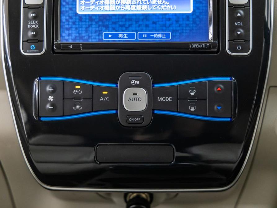 Nissan Leaf I (ZE0/AZE0) Волгоград  - изображение 25