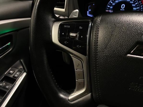 Mitsubishi Montero Sport III Рестайлинг с пробегом 2022 года, цена 4 450 000 рублей, 61608 км, внедорожник, Автокод Объявления