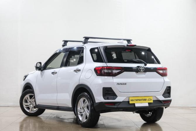 Toyota Raize I с пробегом 2021 года, цена 1 689 000 рублей, 46000 км, внедорожник, Автокод Объявления