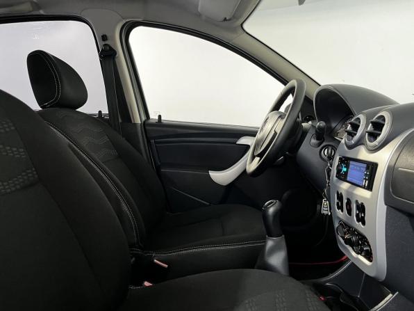 Renault Sandero I с пробегом 2012 года, цена 559 900 рублей, 239882 км, хэтчбек, Автокод Объявления