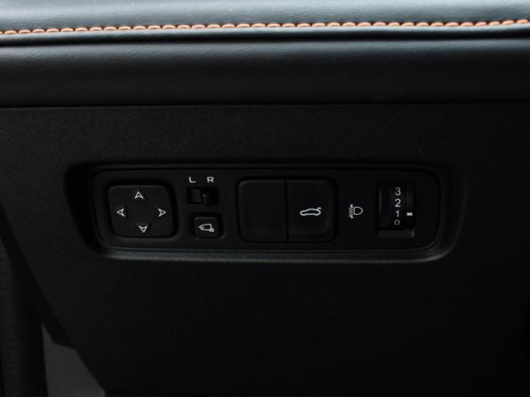 Changan UNI-V I с пробегом 2024 года, цена 2 461 000 рублей, 13922 км, лифтбек, Автокод Объявления