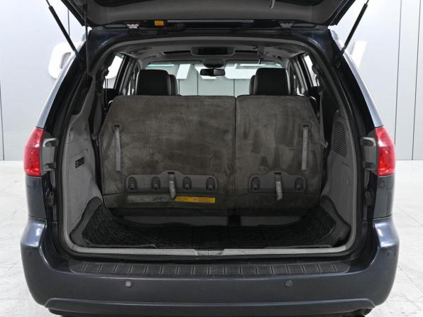 Toyota Sienna II Рестайлинг с пробегом 2008 года, цена 1 068 070 рублей, 236724 км, минивэн, Автокод Объявления