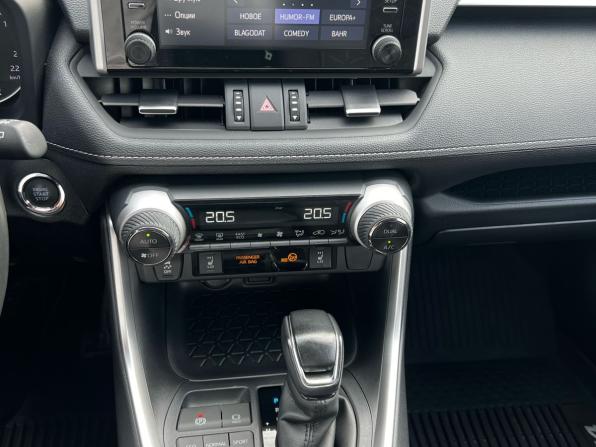 Toyota RAV4 V (XA50) с пробегом 2021 года, цена 3 795 000 рублей, 37070 км, внедорожник, Автокод Объявления