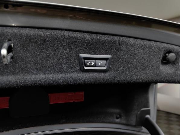 BMW 3 серии VII (G2x) с пробегом 2021 года, цена 4 999 999 рублей, 91786 км, седан, Автокод Объявления