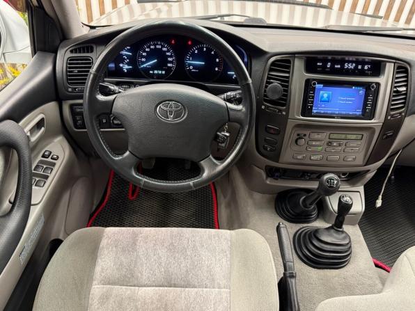 Toyota Land Cruiser 100 Series Рестайлинг 2 с пробегом 2006 года, цена 2 399 000 рублей, 357000 км, внедорожник, Автокод Объявления