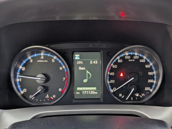 Toyota RAV4 IV (XA40) Рестайлинг с пробегом 2016 года, цена 1 900 000 рублей, 171128 км, внедорожник, Автокод Объявления