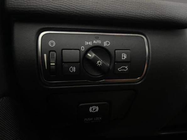 Volvo XC60 I Рестайлинг с пробегом 2013 года, цена 1 699 000 рублей, 238807 км, внедорожник, Автокод Объявления