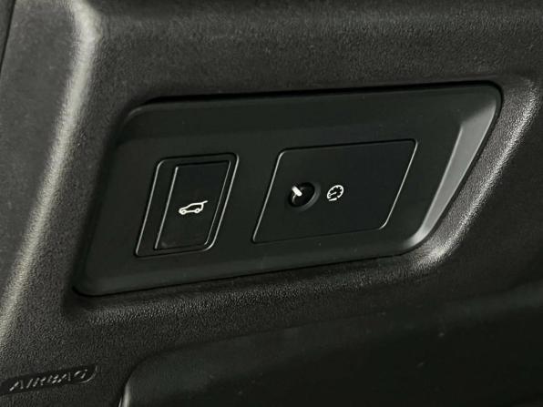 Land Rover Discovery Sport I с пробегом 2016 года, цена 1 600 000 рублей, 223580 км, внедорожник, Автокод Объявления