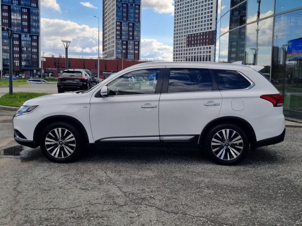 Mitsubishi Outlander III Рестайлинг 3 с пробегом 2020 года, цена 2 990 000 рублей, 78522 км, внедорожник, Автокод Объявления
