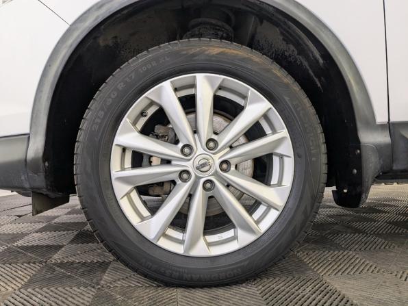 Nissan Qashqai II с пробегом 2017 года, цена 1 300 000 рублей, 164850 км, внедорожник, Автокод Объявления