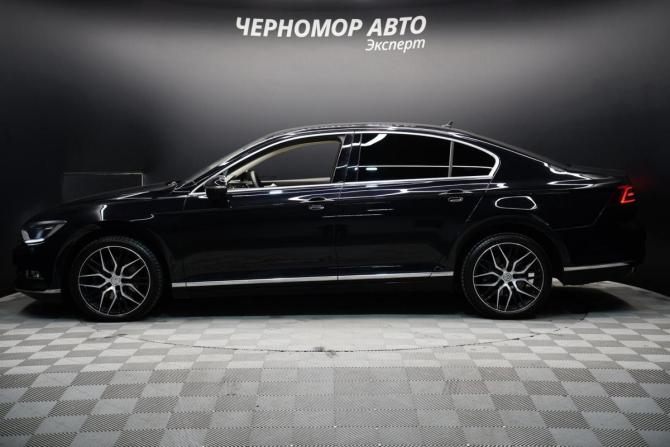 Volkswagen Passat B8 с пробегом 2019 года, цена 2 590 000 рублей, 144000 км, седан, Автокод Объявления
