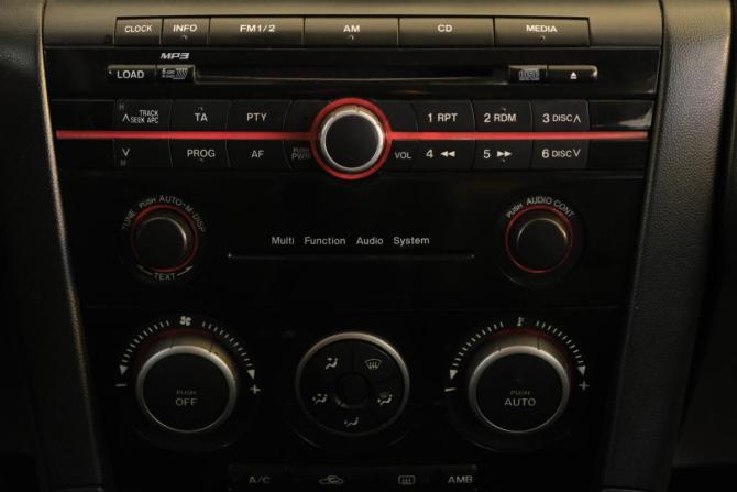 Mazda 3 I (BK) Рестайлинг с пробегом 2008 года, цена 719 000 рублей, 197500 км, седан, Автокод Объявления