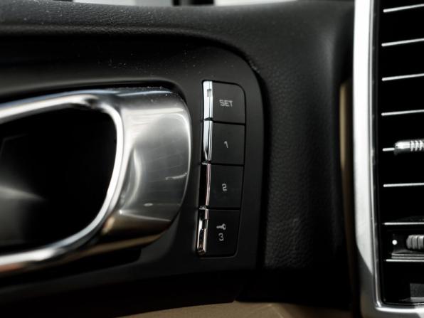 Porsche Cayenne II (958) с пробегом 2014 года, цена 3 315 000 рублей, 119082 км, внедорожник, Автокод Объявления
