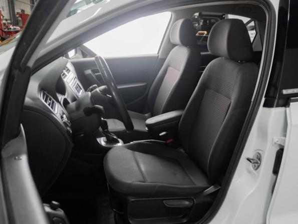 Volkswagen Polo V Рестайлинг с пробегом 2018 года, цена 880 000 рублей, 194923 км, седан, Автокод Объявления
