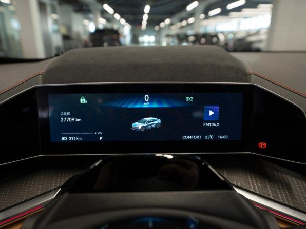 Zeekr 001 I с пробегом 2023 года, цена 4 760 000 рублей, 27706 км, хэтчбек, Автокод Объявления